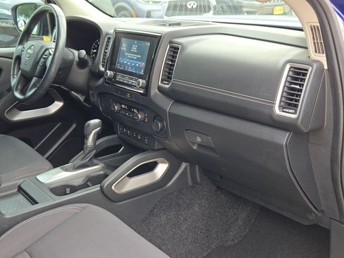 Used 2023 Nissan Frontier SV w/ SV Convenience Package RWD image 28