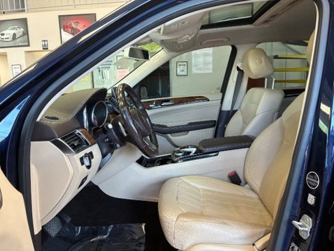 Used 2017 Mercedes-Benz GLS 450 4MATIC image 18