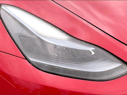 Used 2022 Tesla Model Y Performance image 32