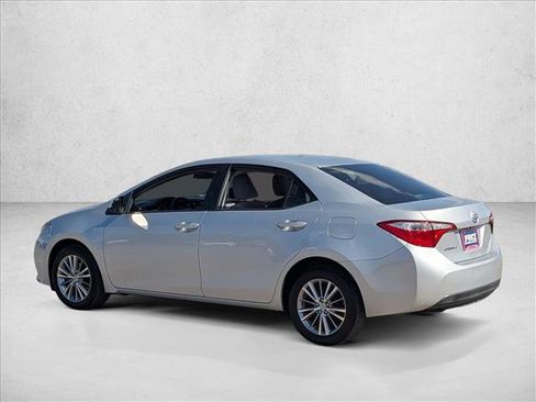 Used 2015 Toyota Corolla LE image 8