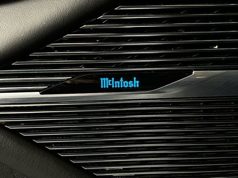 Certified 2022 Jeep Grand Wagoneer Series II w/ Convenience Group III image 14