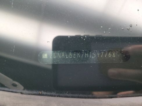 Used 2017 Chevrolet Equinox LS FWD image 33