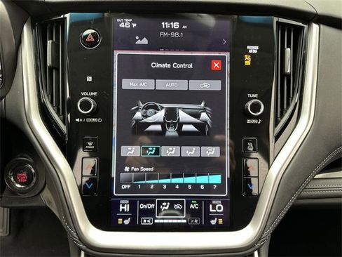 Used 2022 Subaru Outback Limited image 19