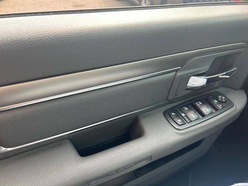 Used 2018 RAM 1500 Big Horn AWD/4WD image 28