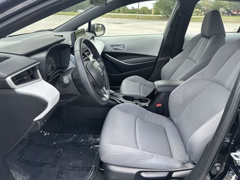 Used 2025 Toyota Corolla SE FWD image 10