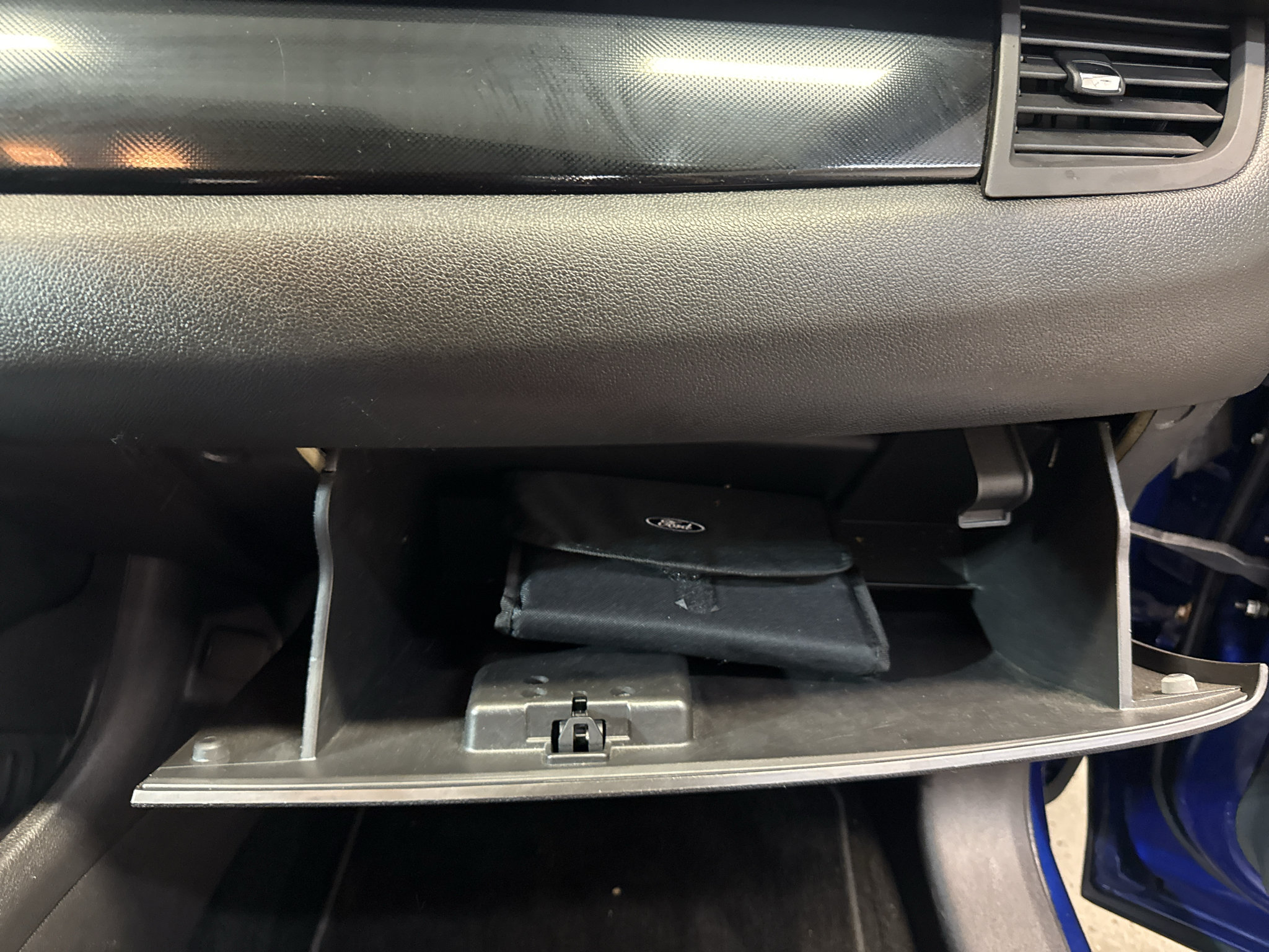 Used 2013 Ford Edge SE FWD image 23