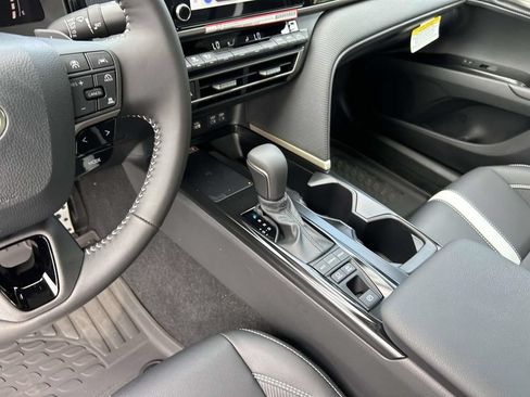 New 2026 Toyota Camry SE w/ Convenience Package FWD image 19