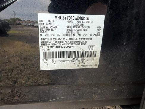 Used 2018 Ford Edge Titanium w/ Equipment Group 301A AWD/4WD image 36