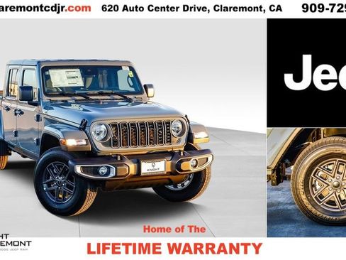 New 2025 Jeep Gladiator Sport image 1