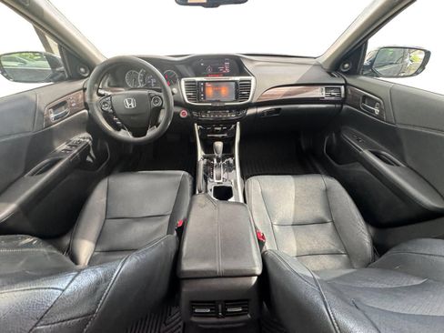 Used 2017 Honda Accord EX-L image 12