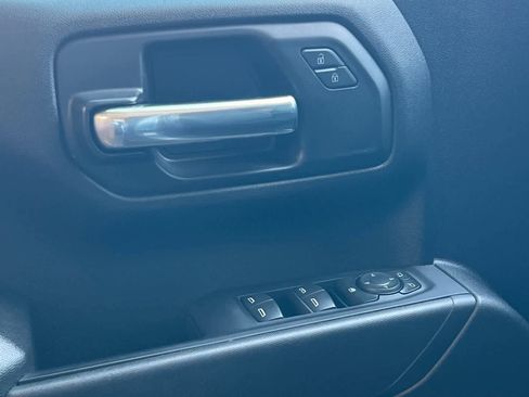 Used 2024 Chevrolet Silverado 1500 Custom Trail Boss w/ LPO, Dark Essentials Package AWD/4WD image 15