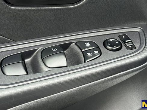 Used 2024 Nissan Versa S w/ S Plus Package image 12