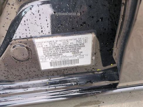 Used 2025 Nissan Versa SV image 22