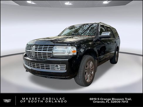 Used 2014 Lincoln Navigator 4WD image 1