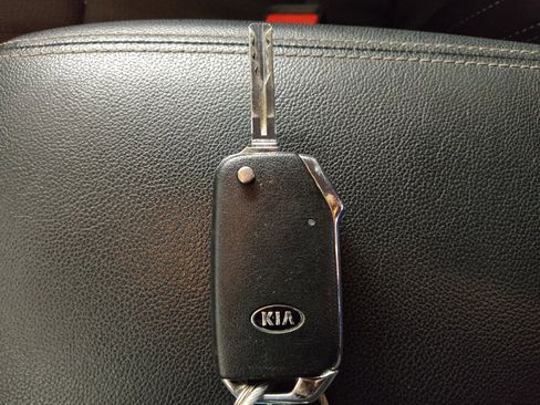 Used 2021 Kia Sportage LX FWD image 32