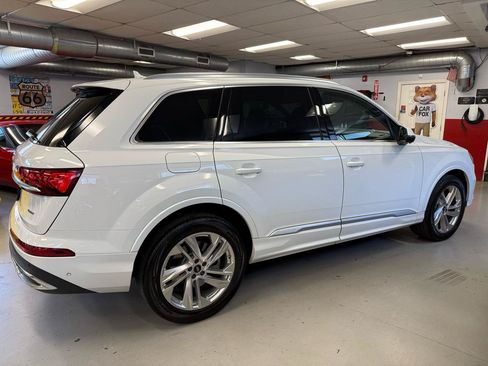 Used 2022 Audi Q7 3.0T Premium Plus w/ Premium Plus Package AWD/4WD image 8