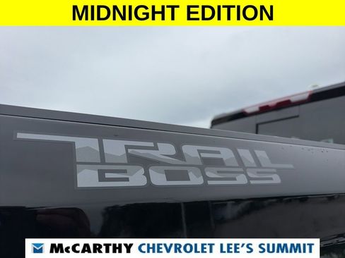 Used 2026 Chevrolet Silverado 1500 LT Trail Boss w/ LT Trail Boss Premium Package AWD/4WD image 47