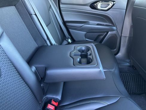 New 2026 Jeep Compass Latitude image 48