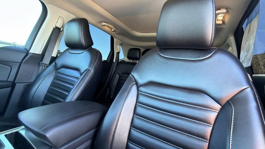 Used 2023 Ford Edge SEL w/ Convenience Package AWD/4WD image 11