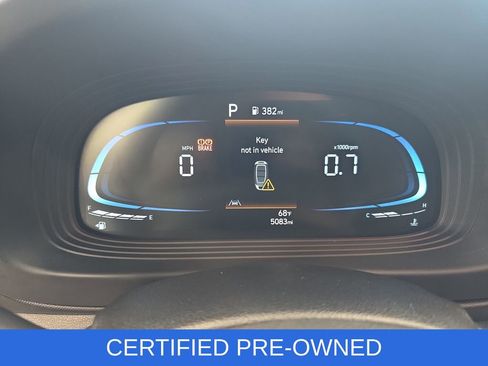 Certified 2026 Hyundai Venue SEL FWD image 20