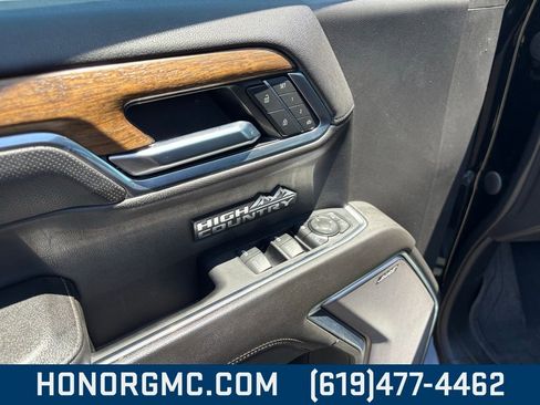 Used 2022 Chevrolet Silverado 1500 High Country image 16