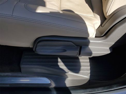 Certified 2022 Lincoln Navigator L Reserve image 13