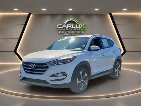 Used 2017 Hyundai Tucson Sport FWD image 3