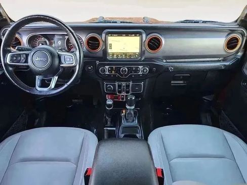 Used 2021 Jeep Gladiator Mojave image 10