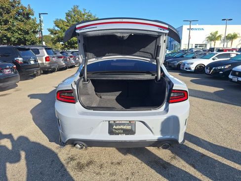 Used 2022 Dodge Charger R/T w/ Driver Convenience Group image 17