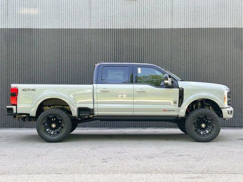 New 2026 Ford F250 Lariat w/ Black Appearance Package AWD/4WD image 8