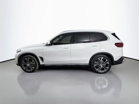New 2026 BMW X5 xDrive40i AWD/4WD image 16