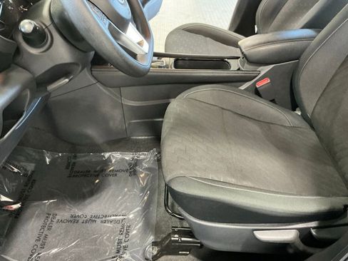 Used 2024 Nissan Kicks SV FWD image 10