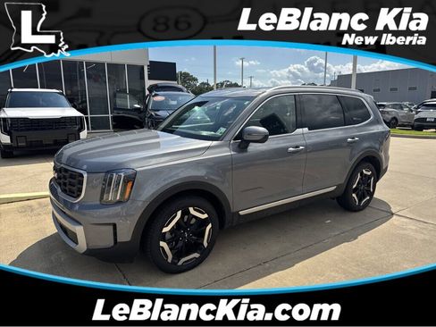 Certified 2025 Kia Telluride S AWD/4WD image 1