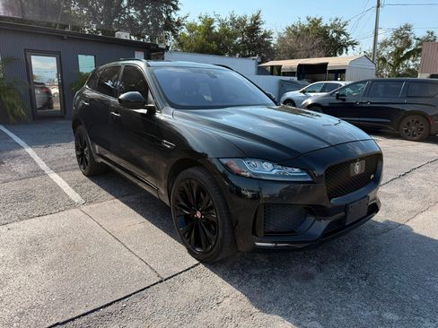 Used 2017 Jaguar F-PACE S AWD/4WD image 3