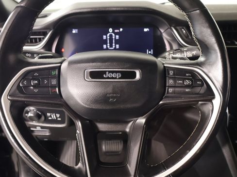 Used 2021 Jeep Grand Cherokee L Laredo RWD image 3