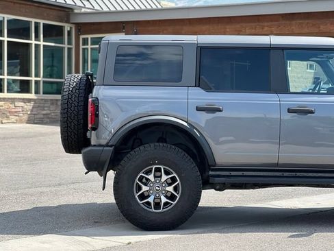 Used 2023 Ford Bronco Badlands AWD/4WD image 9