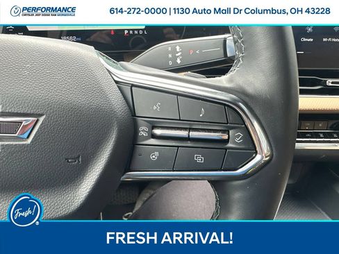 Used 2025 Chevrolet Equinox ACTIV w/ Safety and Technology Package AWD/4WD image 18