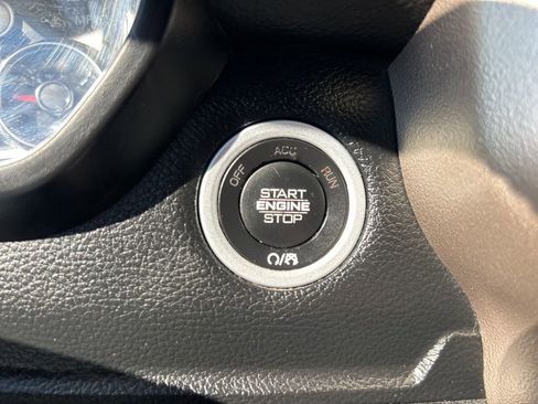 Used 2020 RAM 1500 Laramie image 19