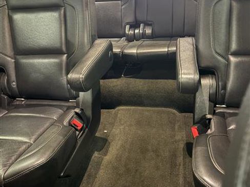 Used 2018 Chevrolet Suburban Premier image 6