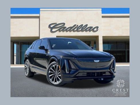 New 2026 Cadillac Lyriq Sport image 1
