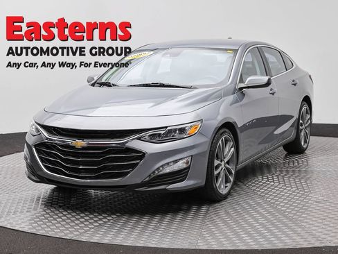 Used 2024 Chevrolet Malibu LT FWD image 1