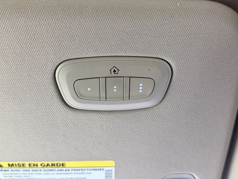 Used 2020 RAM 1500 Laramie RWD image 12