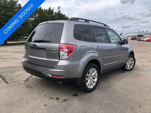 Used 2011 Subaru Forester 2.5X Premium AWD/4WD image 3