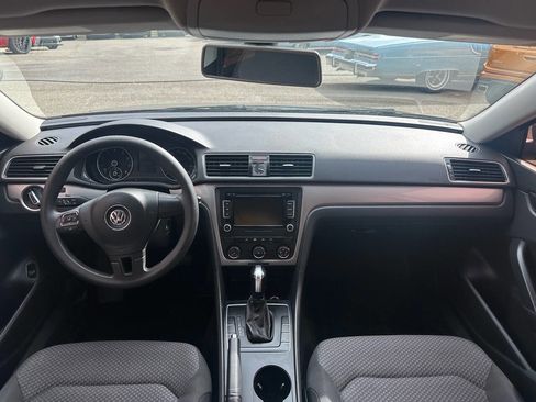 Used 2015 Volkswagen Passat 1.8T S w/ Technology Package image 26