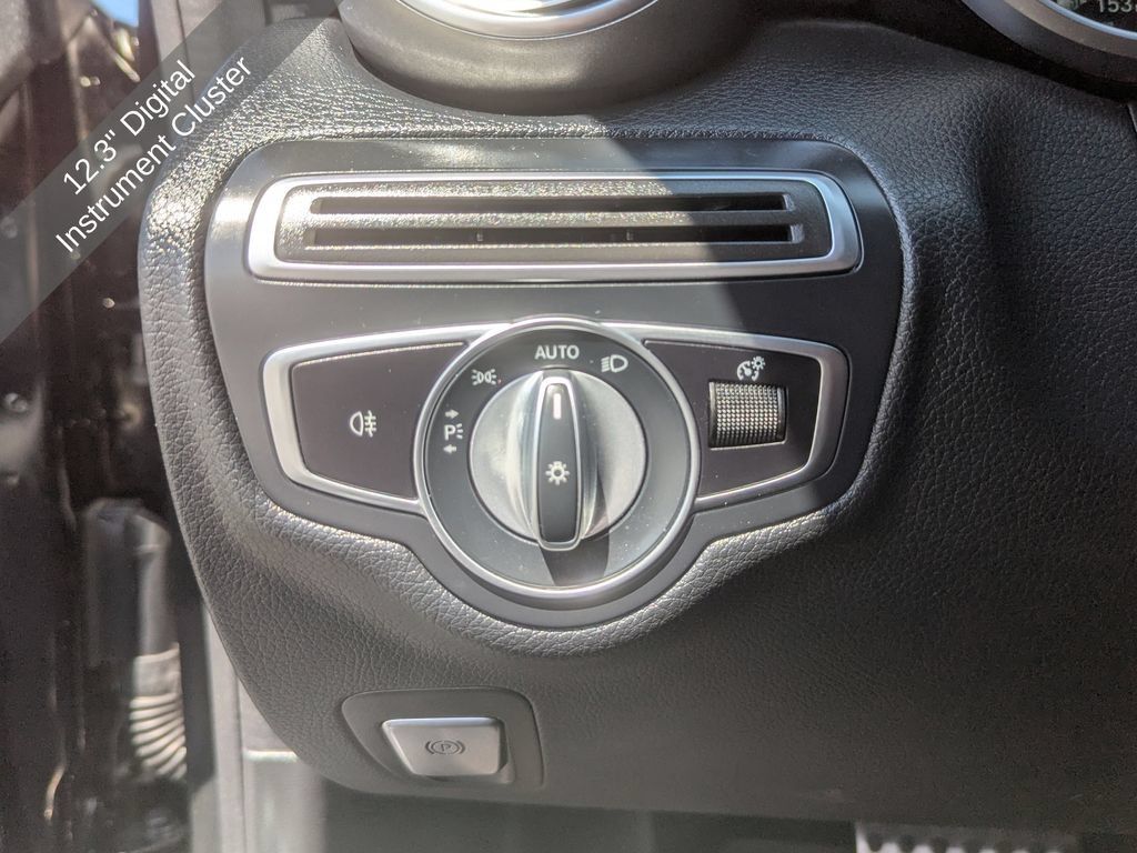 Used 2020 Mercedes-Benz C 300 4MATIC Coupe image 16