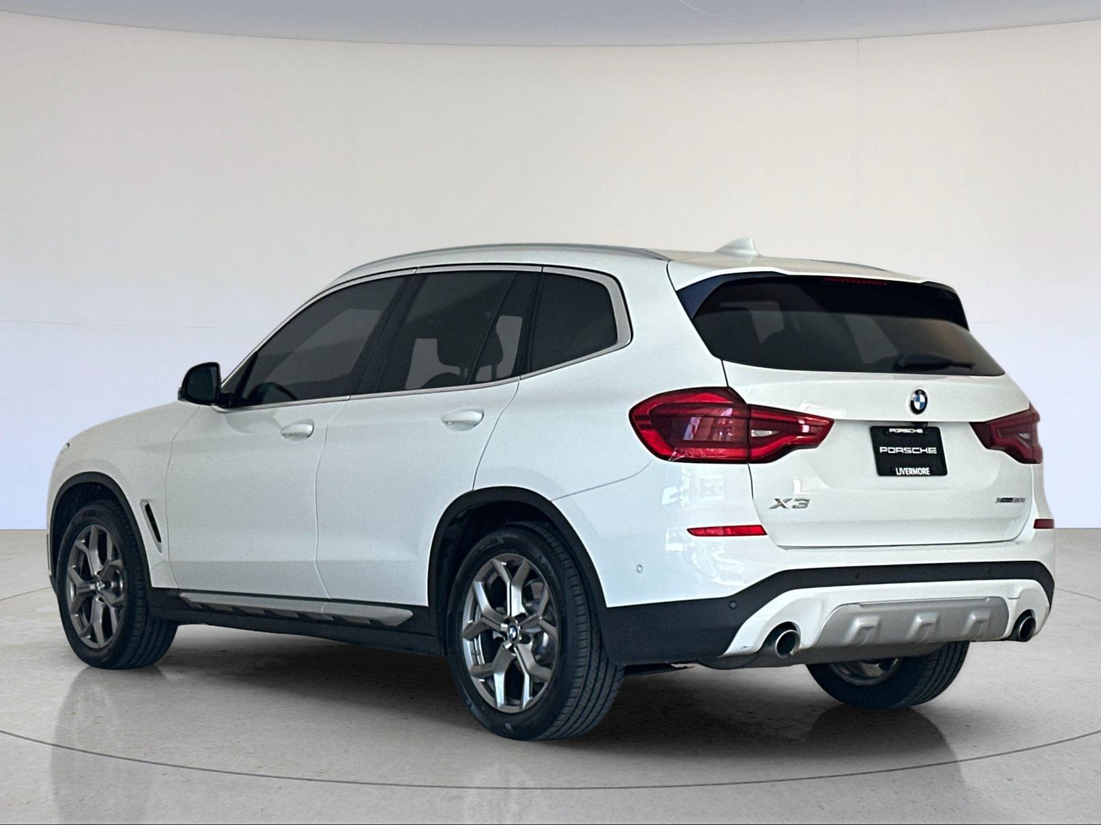 Used 2021 BMW X3 xDrive30i w/ Convenience Package AWD/4WD image 3