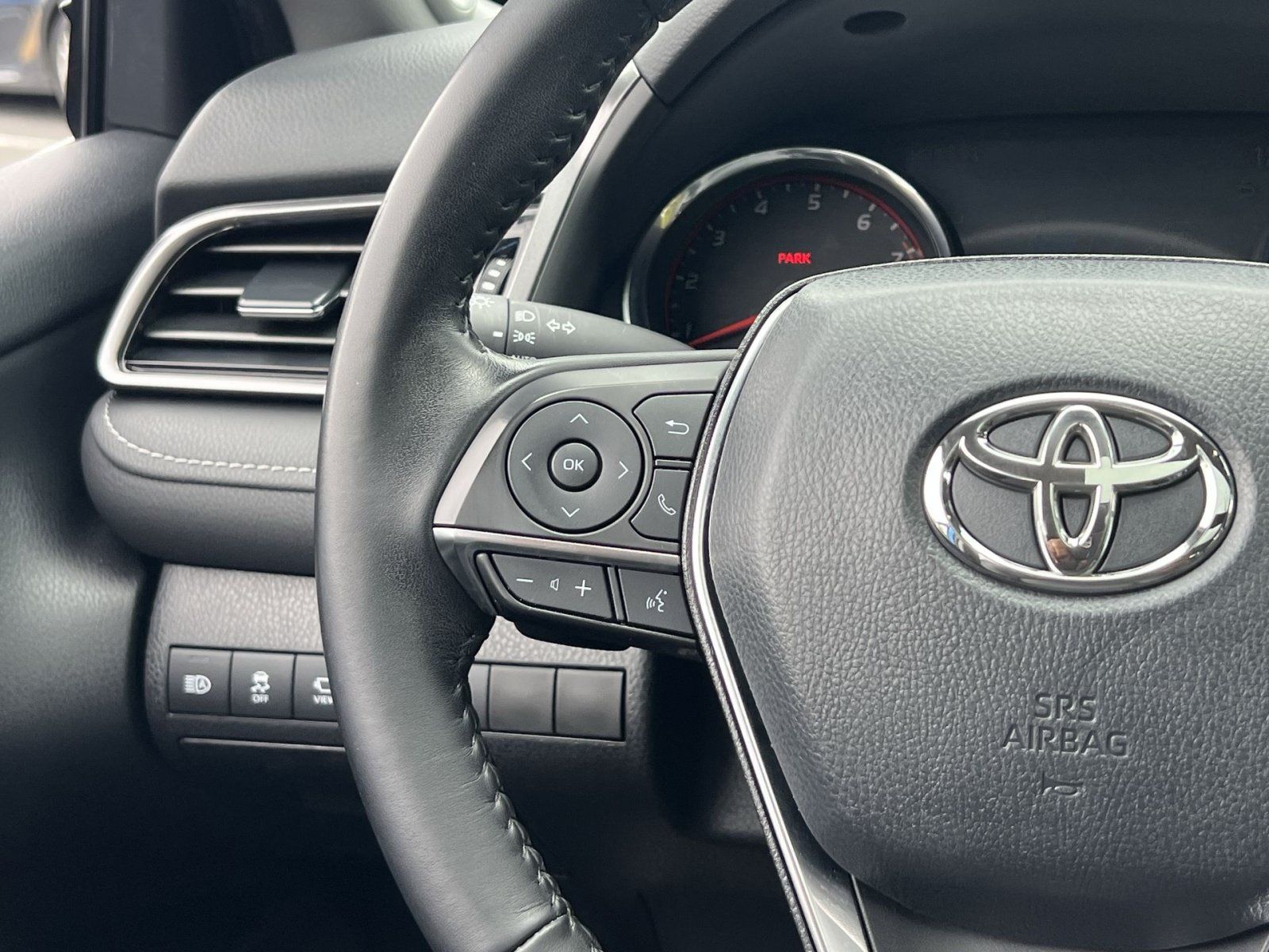 Used 2019 Toyota Camry XSE w/ Driver Assist Package FWD image 36