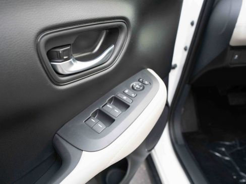 New 2026 Honda HR-V LX image 7