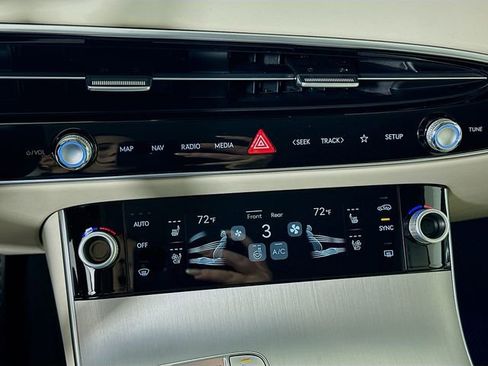 New 2026 Genesis GV70 2.5T Advanced image 14