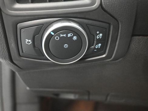 Used 2015 Ford Focus SE image 20